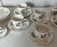 Carrigaline Vintage Tara Brooch Teaset