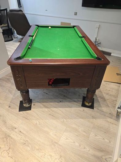 pool table