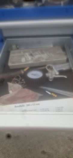 large 6x5 tool box two in two parts top and bottom on wheels top brands snap on.  Blue  point teng tools. Oil change kit . Piston pressure kit   lot of tools  snap onlarge