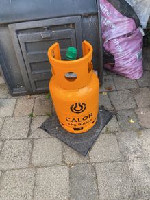 gas cylinder