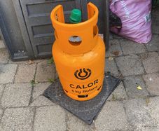 gas cylinder