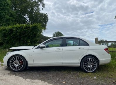 2011 Mercedes Benz C200 Breaking