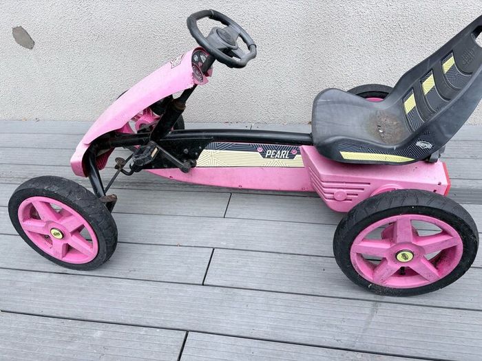 Berg Pearl cart