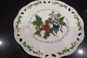 Portmeirion Holly and Ivy Footed Cakeplate