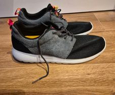 nike roshe run uk 11
