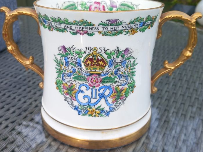 V large Hammersley bone china ER2 1952 loving cup