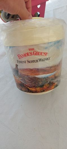 vintage 70s 80s ,new old stock Famous Grouse  ice bucket with lid,,,sold as is.