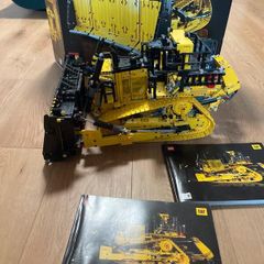 Lego Technic Cat D11