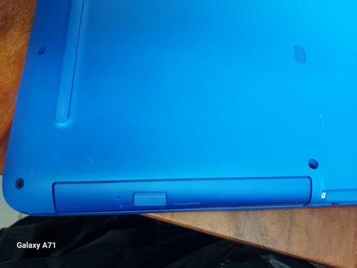 HP Pavilion 15.6 inch Laptop, Blue, Intel Core i3-5157U, 2.5GHz, 8GB Ram, 1 Terrabyte HDD, Windows 10, Microsoft Edge, Opera, Firefox, avast, VLC