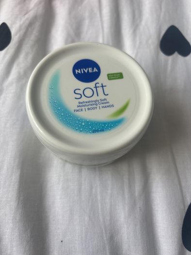 Nivea soft moisturising cream 200ml