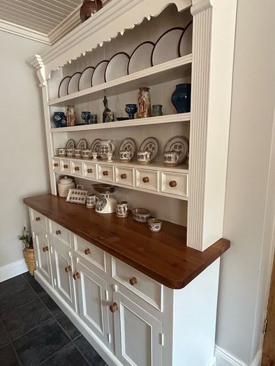 Kitchen dresser