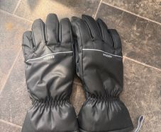 snow gloves