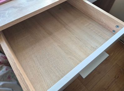 Office desk + chair