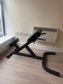 Hyperextension Bench