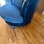 Free Swivel chair Image 4