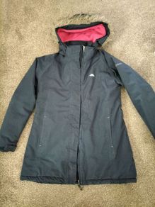 Beautiful navy heavy winter coat from Trespass age 11 to 12