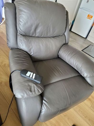 Faux Leather Recliner Riser
