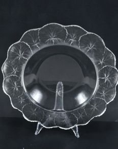 Large signed Lalique France leaf glass bowl