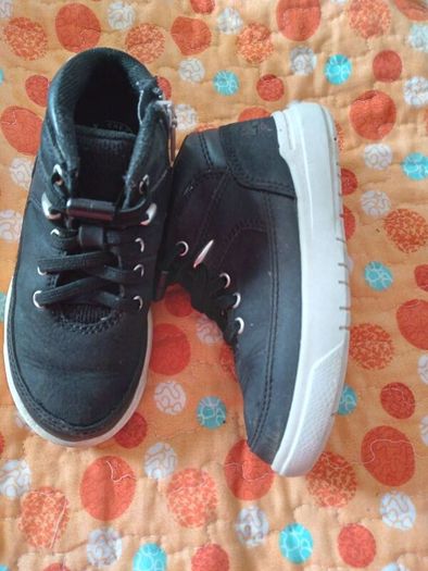 Boys boots and shoes 8 and 7 junior