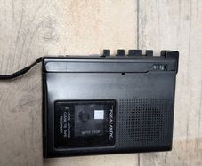 Radio Shack Minisette-20 Voice Activated Cassette Recorder 14-1055B