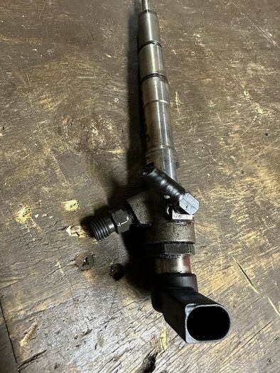 1.6 TDI injector