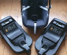 Maxi Cosi one year old one base plus seat remaining