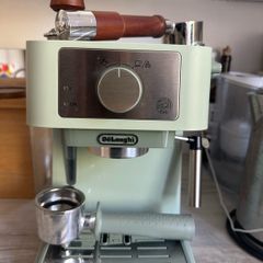 De'Longhi EC260 Espresso Machine + Upgraded Wood Handle Portafilter & Tamper