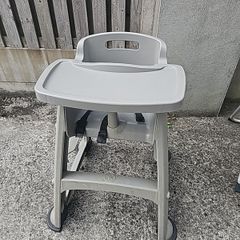 Rubbermaid commercial high chair
