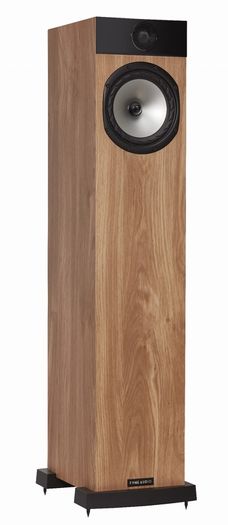 Award winning Fyne Audio F302i floorstanding loudspeakers stunning Oak with magnetic Grille 120W
