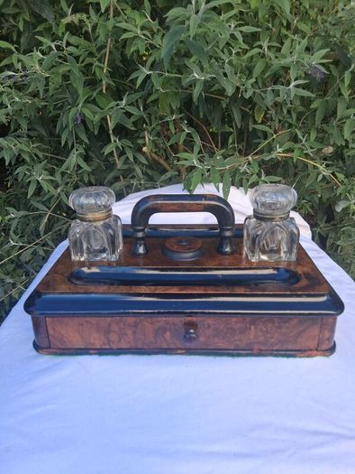Victorian Burr Walnut Table Inkwell Stand