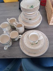 32 piece Noritake dinner set