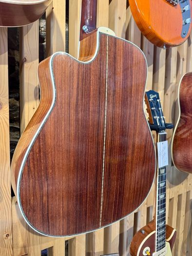 Takamine EG-334C Electro Acoustic