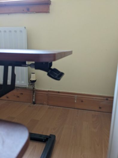 Standing desk