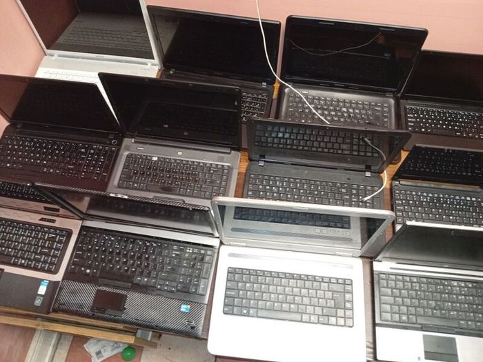 30 job lot laptops