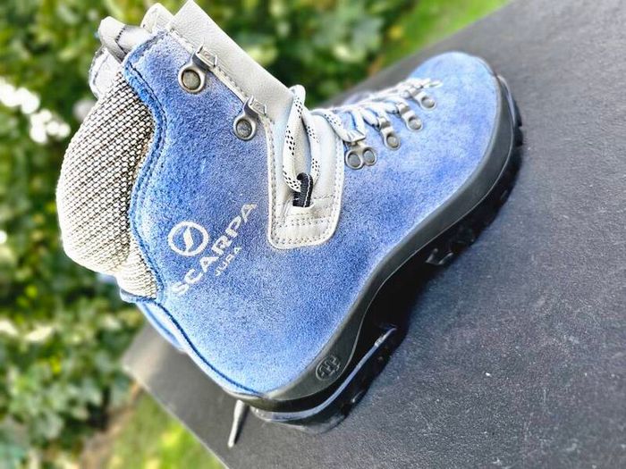 Vintage Scarpa Jura Mountaineering Boots Women's size 38