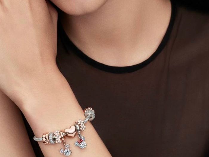 Pandora Rose Gold Sparkling Mickey Silhouette Charm New