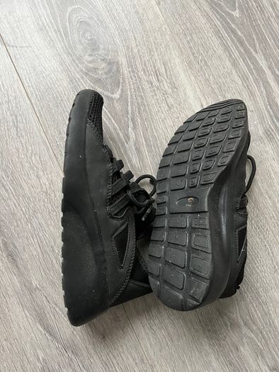 Black trainers ripstop size 13uk