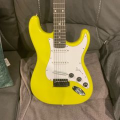 Cheap Strat for parts