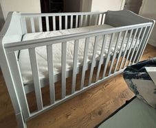 Cot Bed + mattress