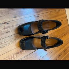 mary jane leather shoes