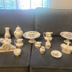 Aynsley Pembroke China, 17 pieces
