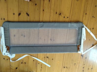 Bed rail. Dreambaby milan deluxe padded