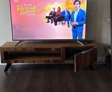 Tv unit