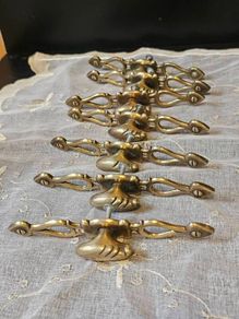 7 x Vintage Ornate Brass Pull Handles