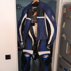 Richa leather suit as new medium 2 piece