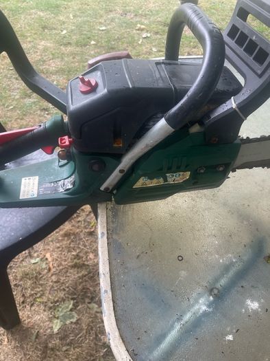 chainsaw