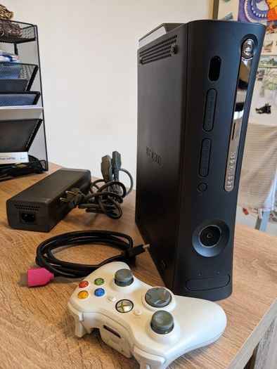 Xbox 360 Console with controller