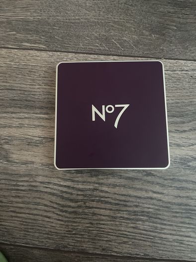 N7 face palette