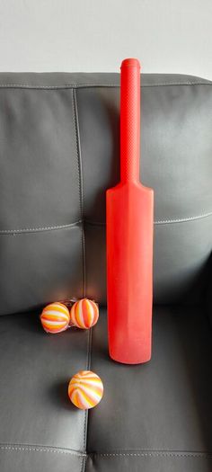 Kids Cricket Bat Set + 2 Brand New Balls