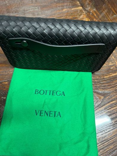 Bottega Veneta Andiamo messenger bag purse. New with dust bag